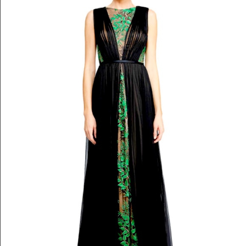 ISO TADASHI SHOJI MUSINA GOWN Size 12